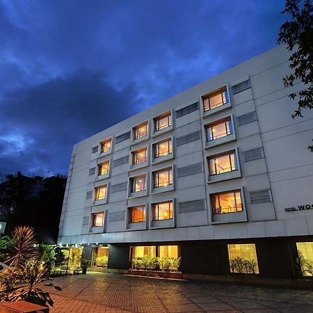 Hotel Woodland Pune Luaran gambar