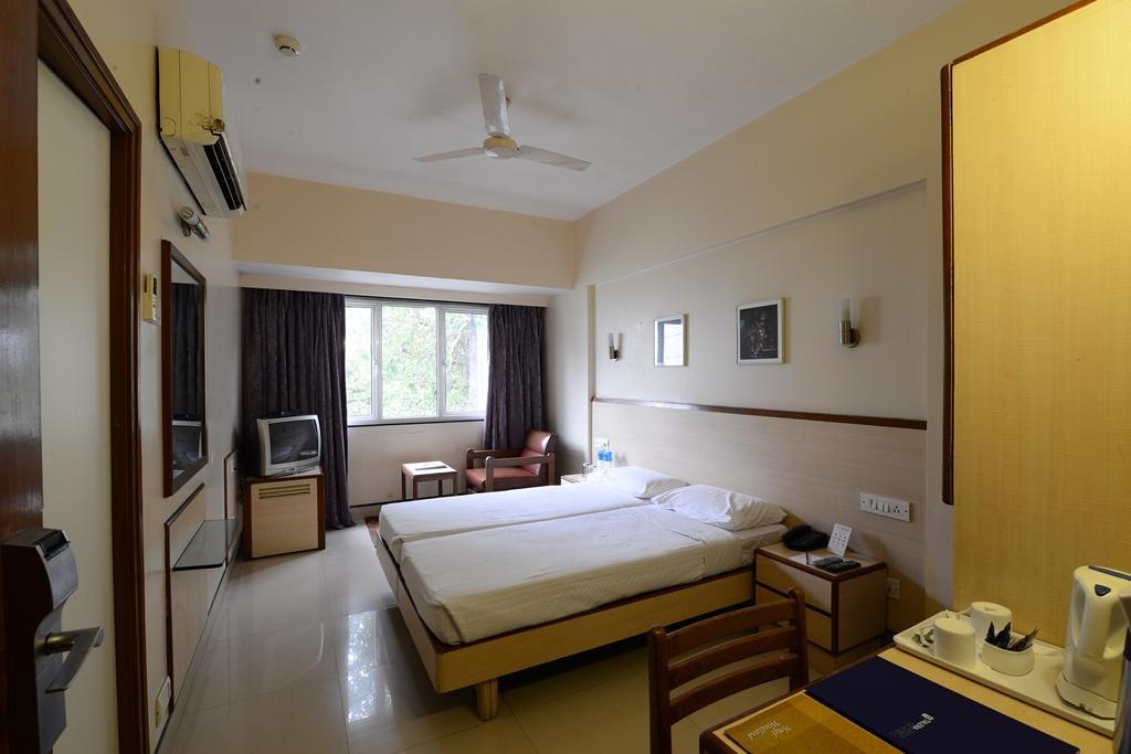 Hotel Woodland Pune Luaran gambar